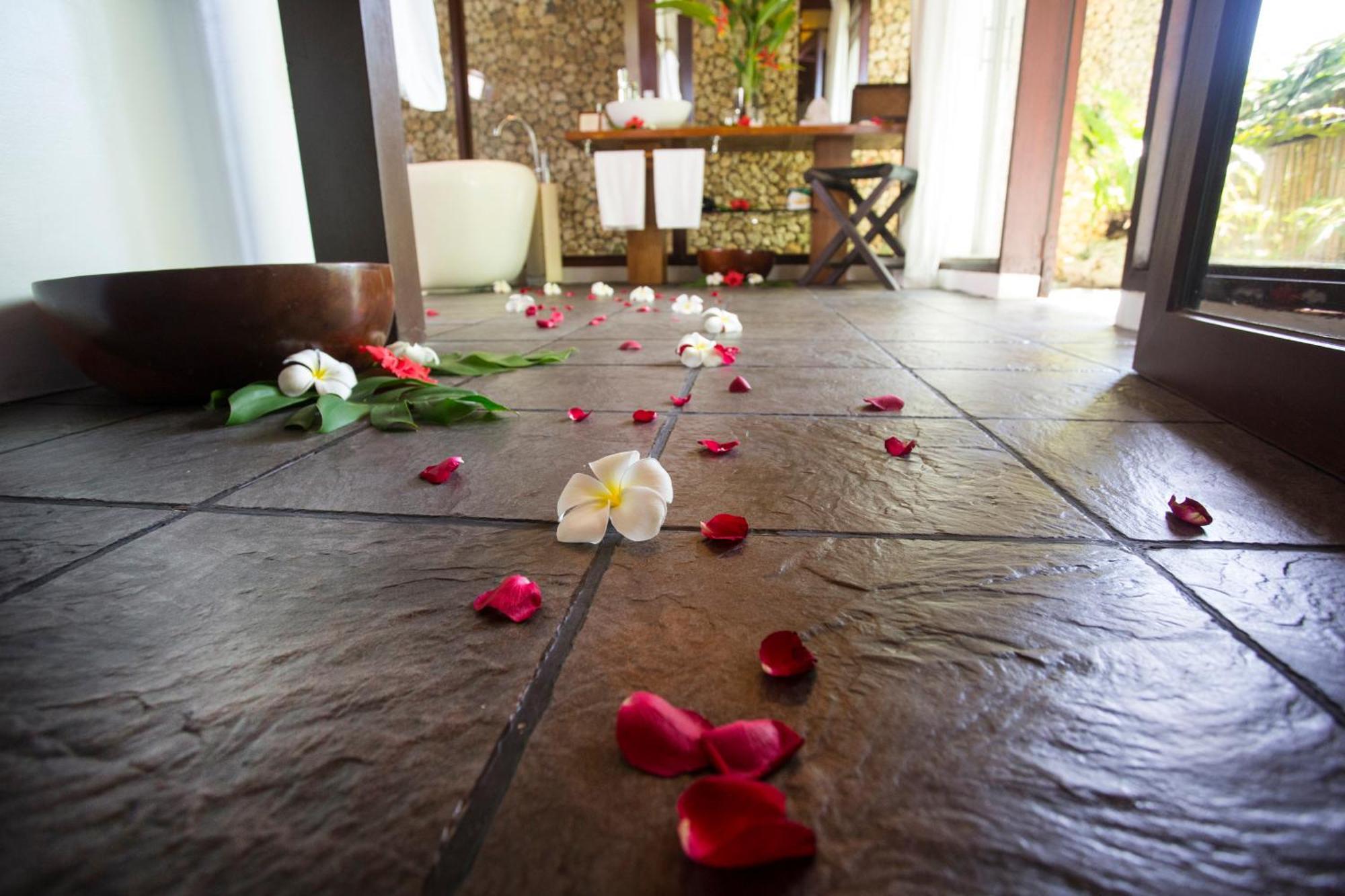 Mandala Spa & Resort Villas Manoc-Manoc Oda fotoğraf